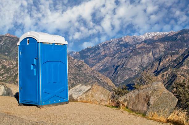Best Construction site porta potty rental  in Hebron, IL